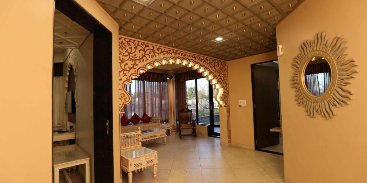 Neonz Resort & Club Anand Exterior photo